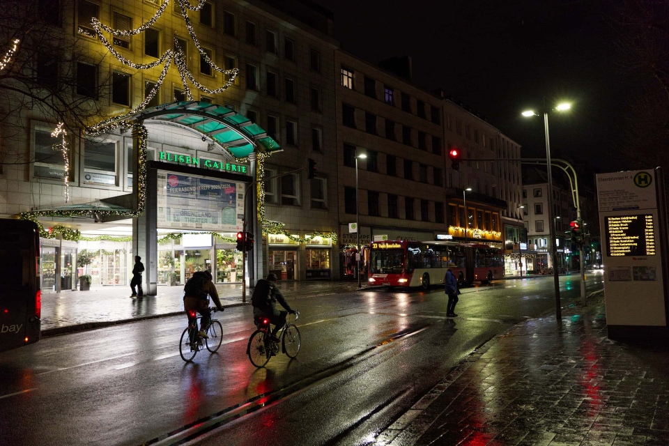 Canon-R1_CR10157_Capture-One_Camera-Portrait