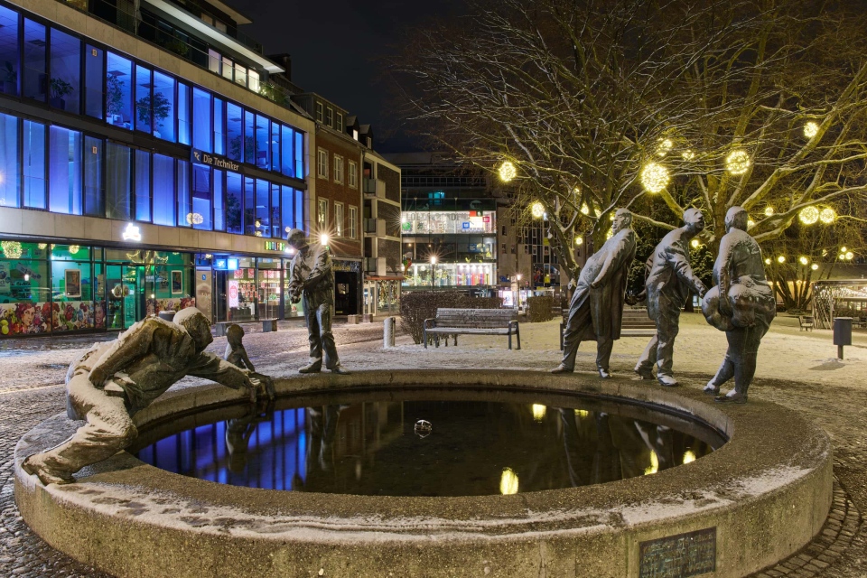 Canon-R1_CR10323_HDR_Capture-One_Camera-Portrait